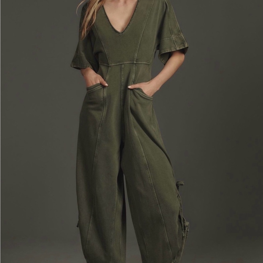 ISO Anthro/Daily Practice V-Neck Wide-Leg Jumpsuit